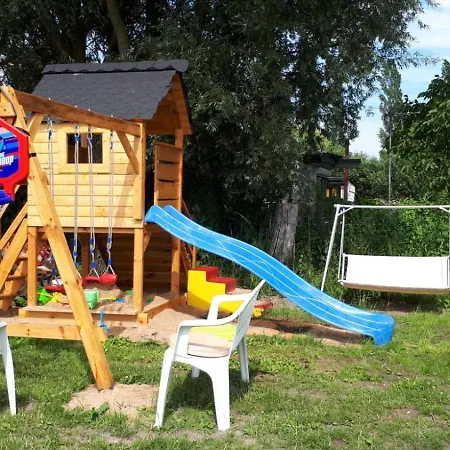 Campsite Uroczy Z Tarasem *