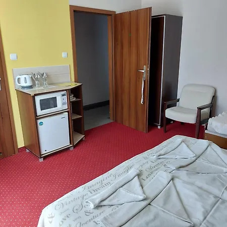 Fenix Bed & Breakfast *