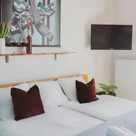 Sandland - - Apartment