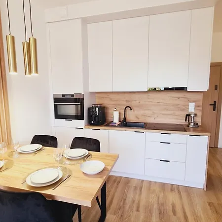 2 Ustronnie - 5d Apartament *