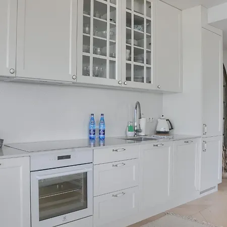 Perlowy Z Bezposrednim Widokiem Na Morze- Nadmorski Luksus Apartment