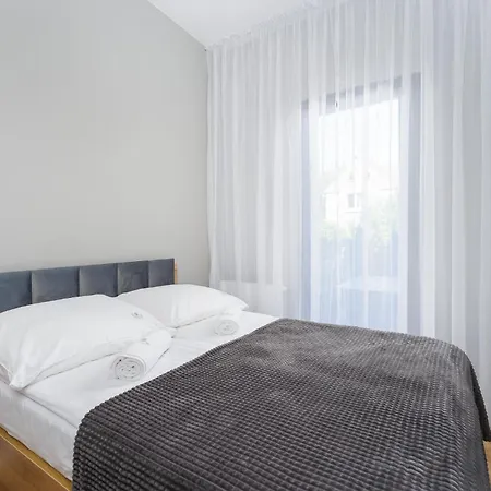 Summer Lofts Premium With Parking *