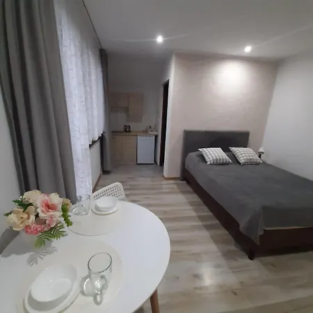 Letniskowe I U Katarzyny Homestay
