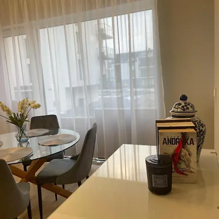Apartment Hampton