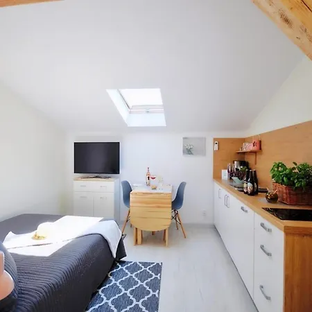 Apartment Very Close To The Sea 30 M2