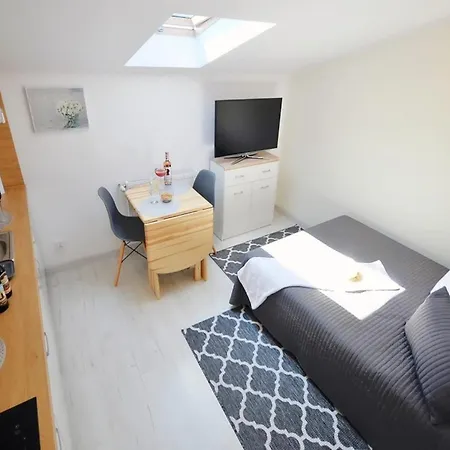 Very Close To The Sea 30 M2 Apartment *