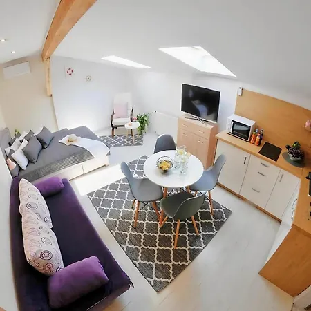 Apartment Very Close To The Sea 30 M2 *