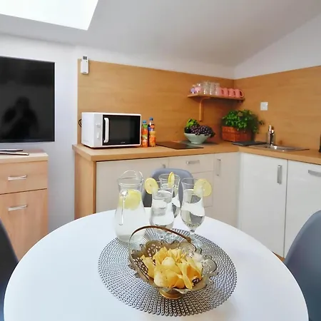 Apartment Very Close To The Sea 30 M2