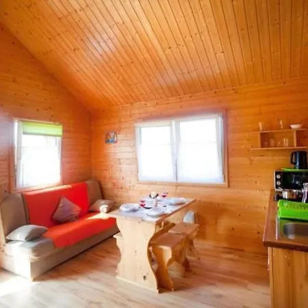 Home, Ustronie Morskie