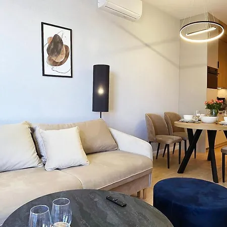 Apartament Zlote Zurawie Moon Residence - Parking W Cenie, Widok Na Morze Z Balkonu- 365Pam Ustronie Morskie