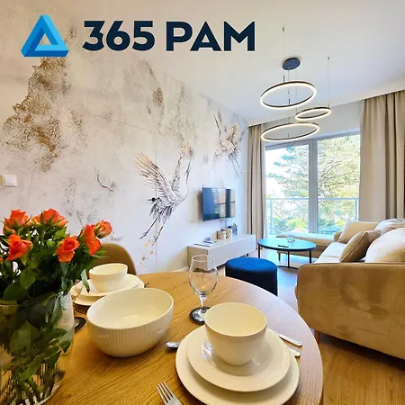 Apartament Apartament Zlote Zurawie Moon Residence - Parking W Cenie, Widok Na Morze Z Balkonu- 365Pam Ustronie Morskie