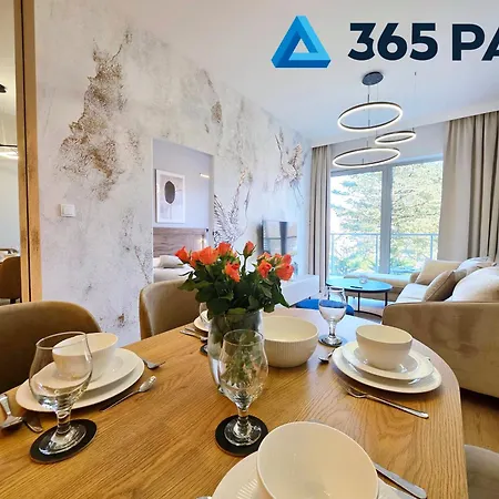 Apartament Apartament Zlote Zurawie Moon Residence - Parking W Cenie, Widok Na Morze Z Balkonu- 365Pam