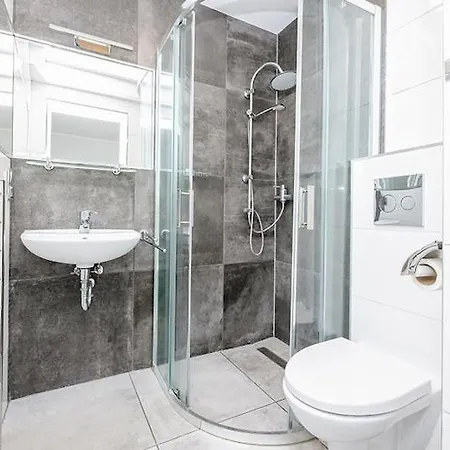 Comfortable, Large Villa, Ustronie Morskie, Cleaning Included