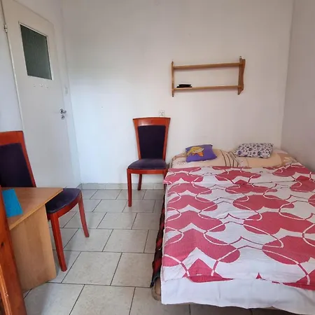 Homestay Goscinne Wiejska 11 *