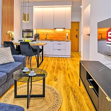 2 Ustronnie - 5d Apartment *
