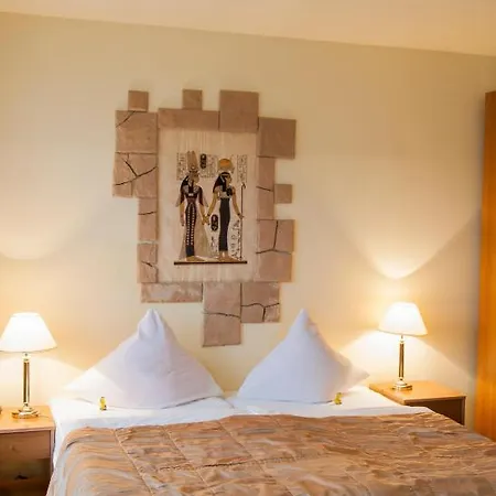 Relax Health & 3*