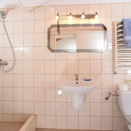 Homestay Pokoiki Krotka10 *