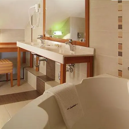 Hotel Lambert Medical