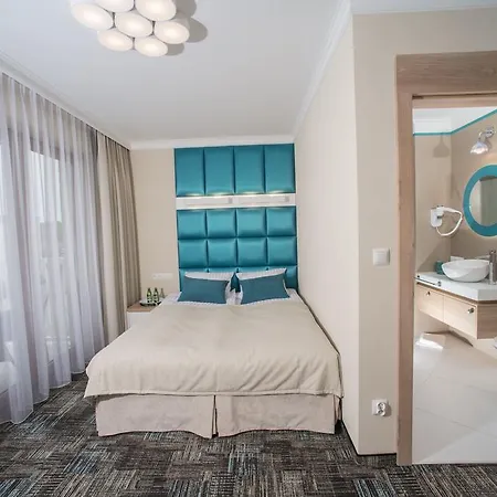 Nocleg ze śniadaniem Marlena Centrum-pokoje Ozonowane 4*