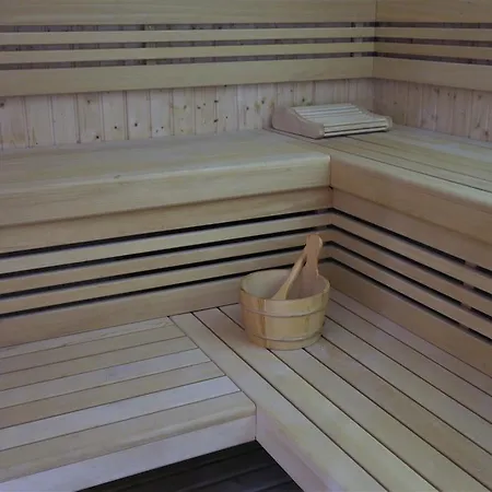 Apartamentowiec Dwie Sosny Ustronie Morskie