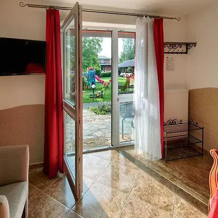 Homestay Nord-west I Restauracja Tawerna Kubryk Ustronie Morskie