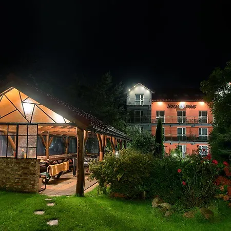 Homestay Nord-west I Restauracja Tawerna Kubryk *
