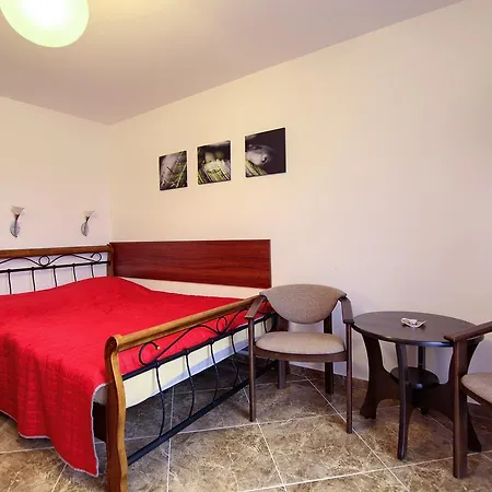 Homestay Nord-west I Restauracja Tawerna Kubryk *