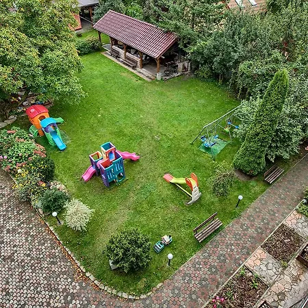 Homestay Nord-west I Restauracja Tawerna Kubryk