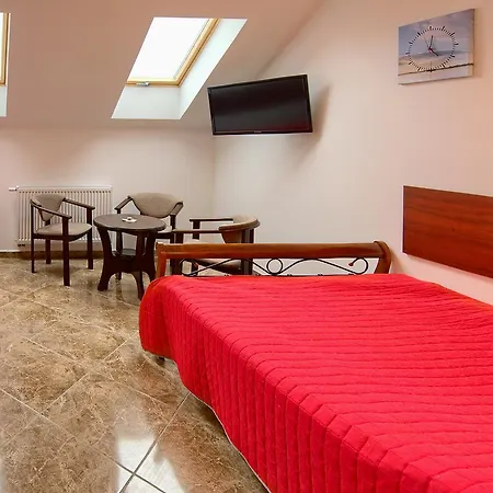 Homestay Nord-west I Restauracja Tawerna Kubryk