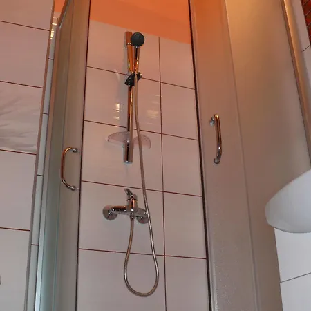 Homestay Nord-west I Restauracja Tawerna Kubryk