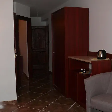 Nord-west I Restauracja Tawerna Kubryk Homestay Ustronie Morskie