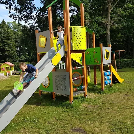 Kompleks wypoczynkowy Leśna Polana -ośrodek Rehabilitacyjny
