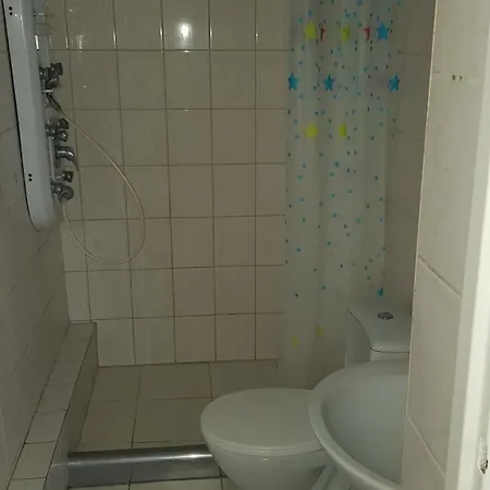 Europa Hostel *