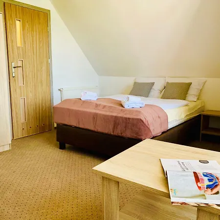 Azalia Bed & Breakfast *