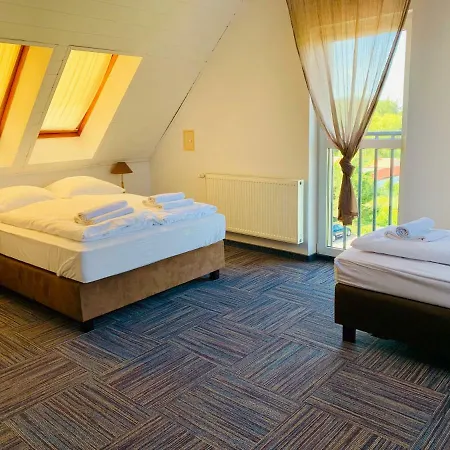 Bed & Breakfast Azalia *