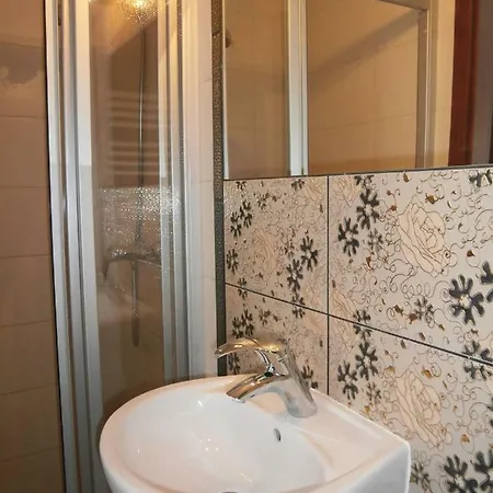 I Biala Hortensja Apartment *