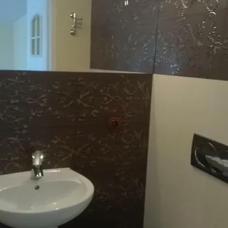 I Biala Hortensja Apartment *
