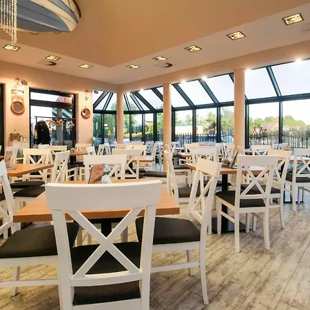 Fenix Bed & Breakfast *