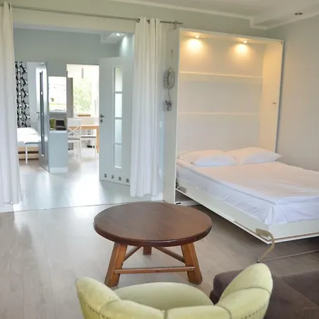 Brezza Apartment *