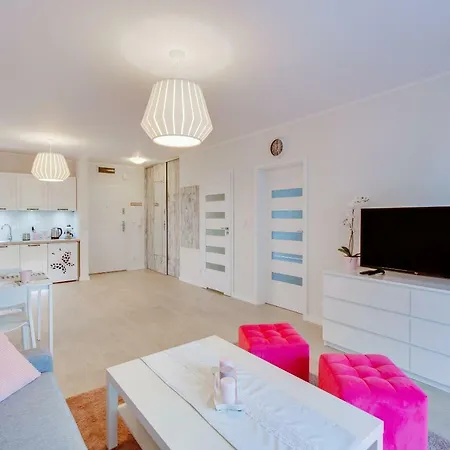 Crystal Apartment *