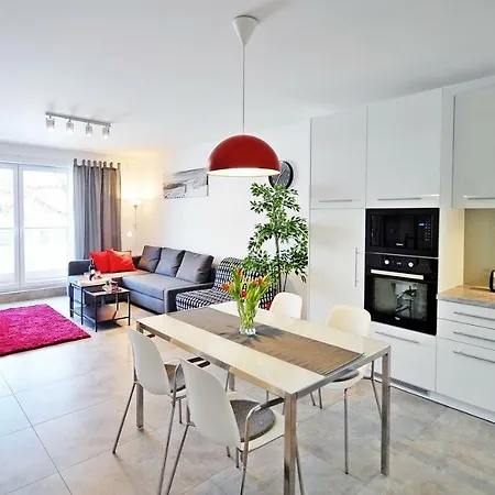 - Sloneczny Apartment *