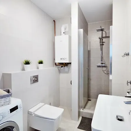 - Sloneczny Apartment