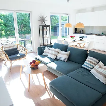 Holiday home Marina I Dom Rodzinny - Basen Zewnetrzny, Kort Tenisowy, Silownia, Plac Zabaw, Boisko - 365pam Ustronie Morskie