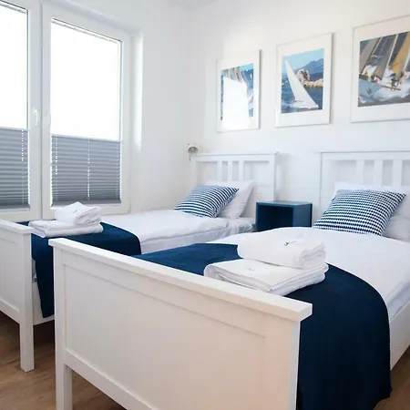 Marina I Dom Rodzinny - Basen Zewnetrzny, Kort Tenisowy, Silownia, Plac Zabaw, Boisko - 365pam Holiday home *