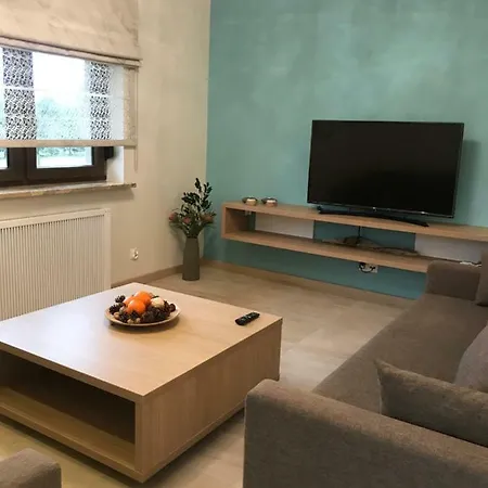 Caloroczne Domki Wakacyjne Irys & Bratek - 365pam Holiday home *