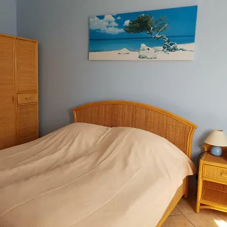 Posejdon Nocleg ze śniadaniem *