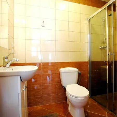 Goscinne - Hesjok Homestay