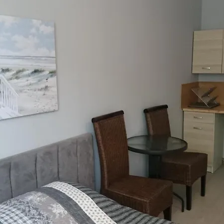 Letniskowe I U Katarzyny Homestay