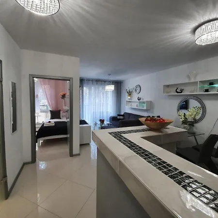 Apartment Dwie Sosny - Morski Krysztal - Sauna, Jacuzzi, Silownia, Bawialnia - 365pam