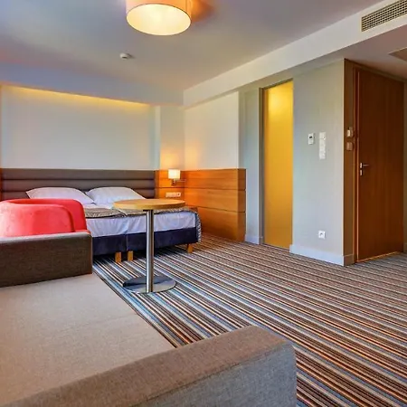 Hotel Skal Medi & 4*